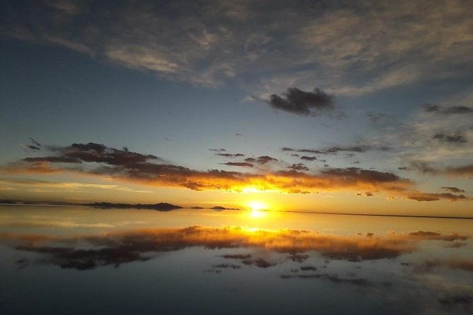 uyuni-saltflat-from-san-pedro-de-atacama-roundtrip-or-one-way-to-uyuni