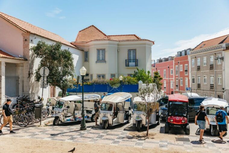 vadio-lisbon-old-town-private-tuk-tuk-tour