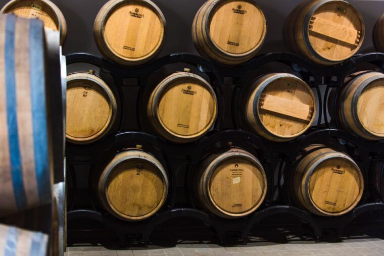 val-dorcia-boutique-winery-tour-and-wine-tasting