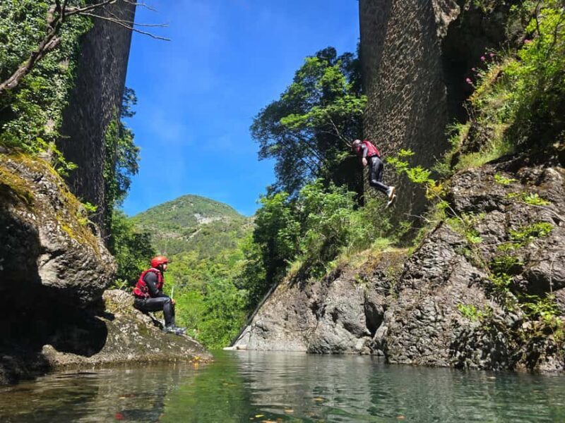Val Graveglia: Canyoning Adventure - Exploring the Val Graveglia Canyoning Tour: A Deep Dive
