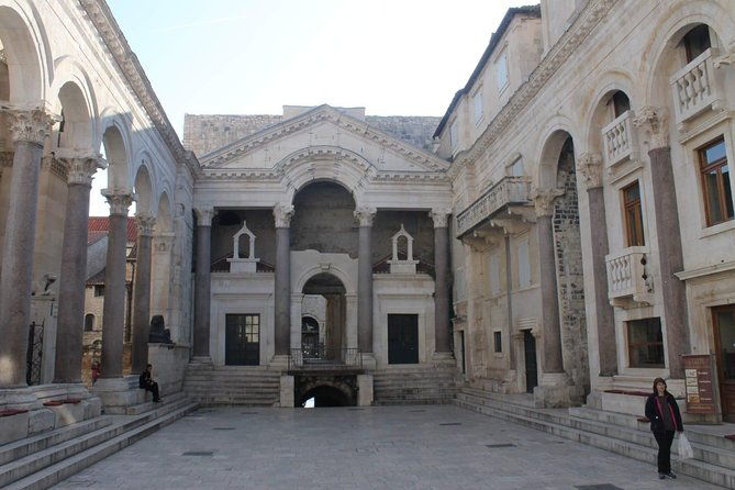 valar-morghulis-tour-game-of-thrones-tour-split-and-klis-fortress