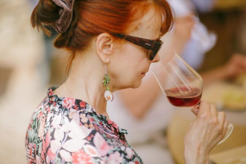 valeggio-the-essence-of-oak-guided-tour-among-wines-aged-in-wood