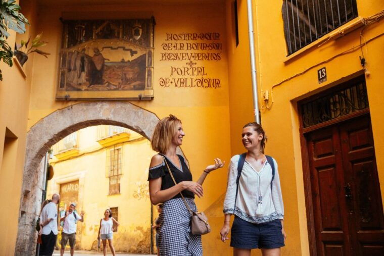 valencia-1-5-hour-private-kick-start-tour-with-a-local