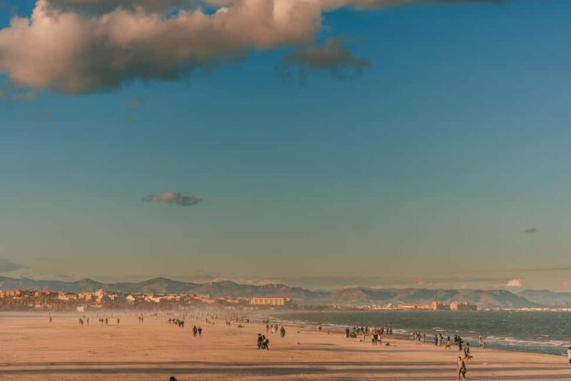 Valencia: 2-hour City Highlights Guided Tour by Tuk Tuk - Key Points