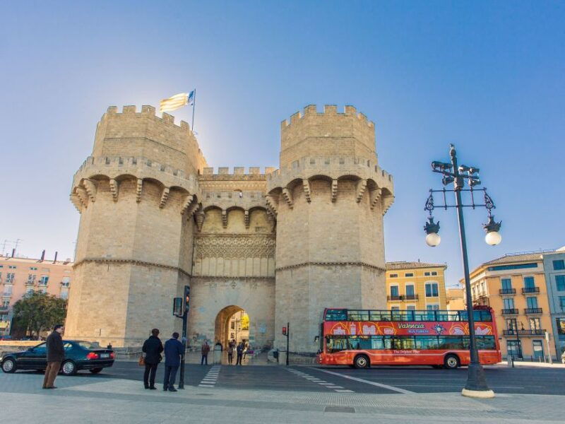 valencia-48-hour-hop-on-hop-off-bus-ticket-and-san-nicolas