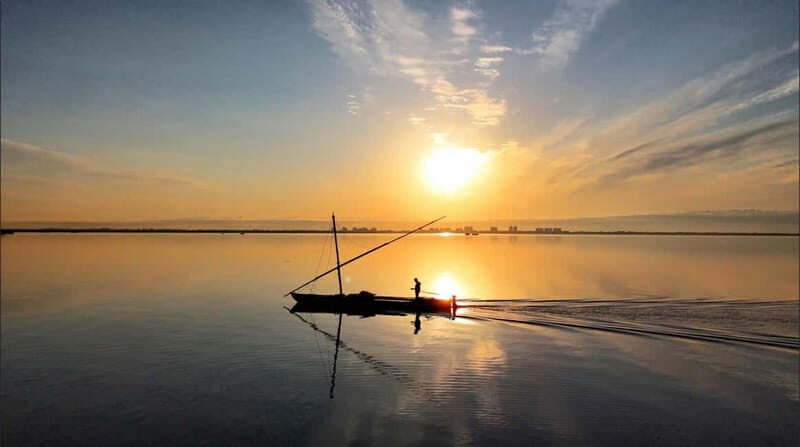 Valencia: Albufera Sunset on a sailboat with a Local Guide - Final Thoughts