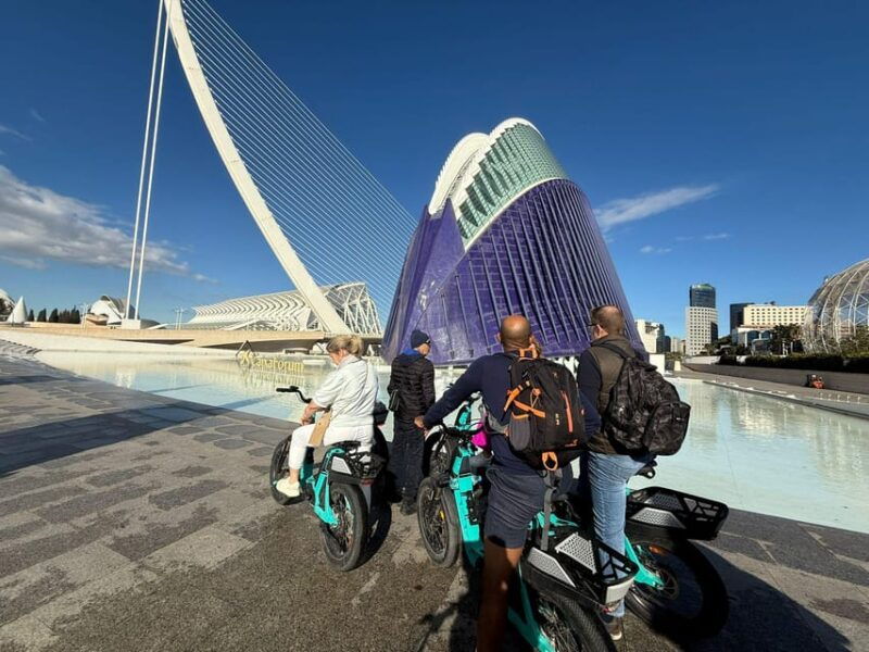 valencia-all-in-one-beaches-old-town-city-arts-by-e-bike