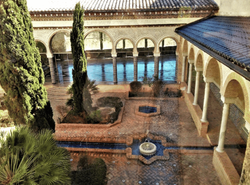 valencia-anna-alhambra-and-3-waterfalls-guided-tour