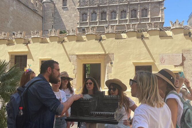 valencia-art-architecture-guided-tour-with-monuments-tickets