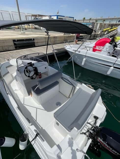 Valencia: Boat Rental without License - Who Should Book This Experience?