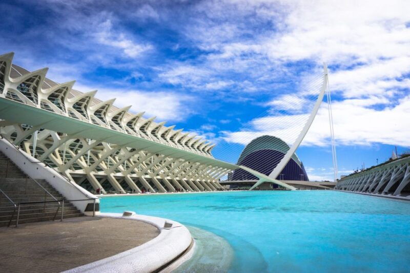 valencia-capture-the-most-photogenic-spots-with-a-local