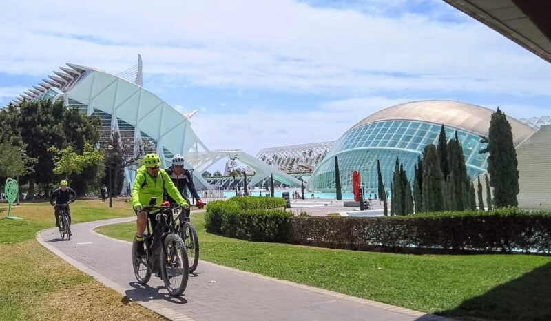 valencia-city-bike-tour-history-and-gastronomy