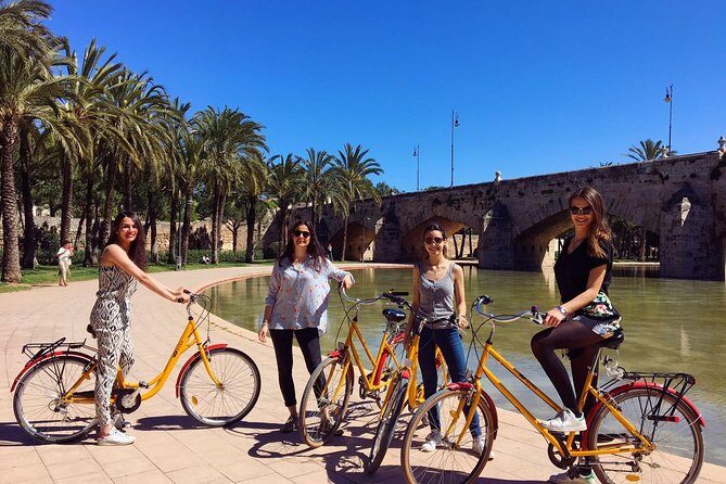Valencia City MO'Bike Tour - What to Expect During the Ride