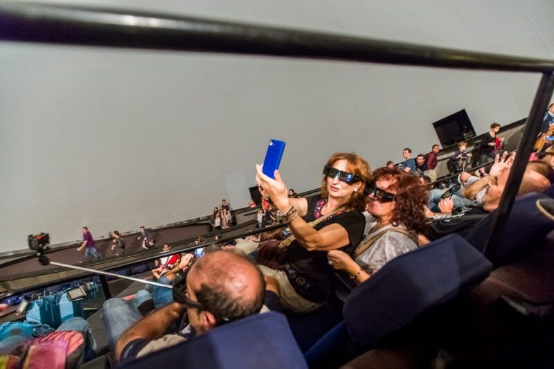 valencia-city-of-arts-and-science-3d-movie-at-hemisferic