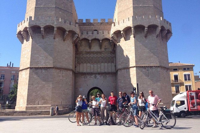 valencia-city-sights-bike-tour