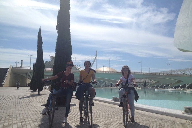valencia-city-sights-bike-tour