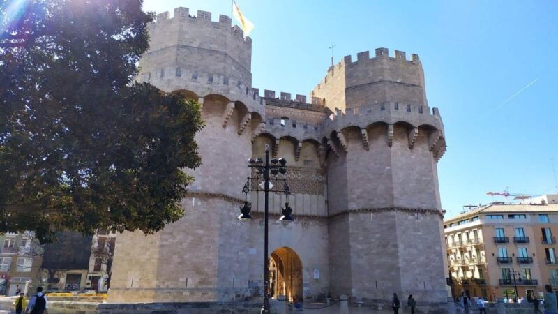 valencia-city-walking-tour-with-top-attractions-italian