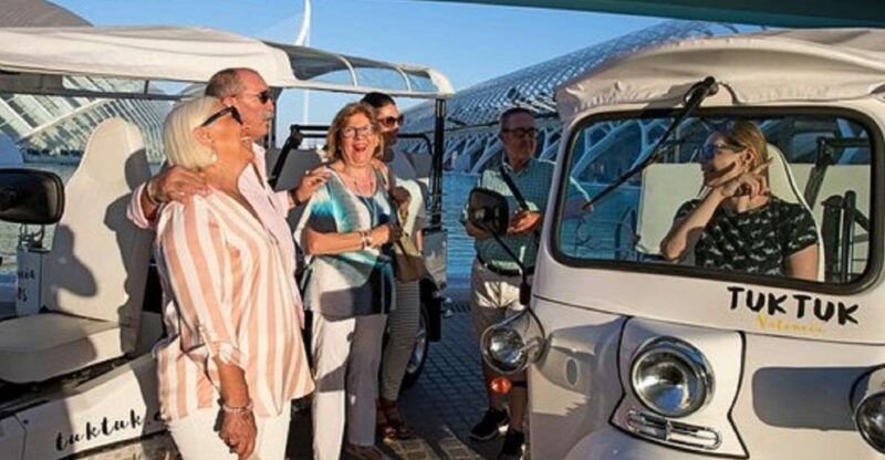 valencia-complete-tuk-tuk-tour-around-the-city