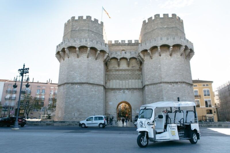 valencia-complete-tuk-tuk-tour-around-the-city
