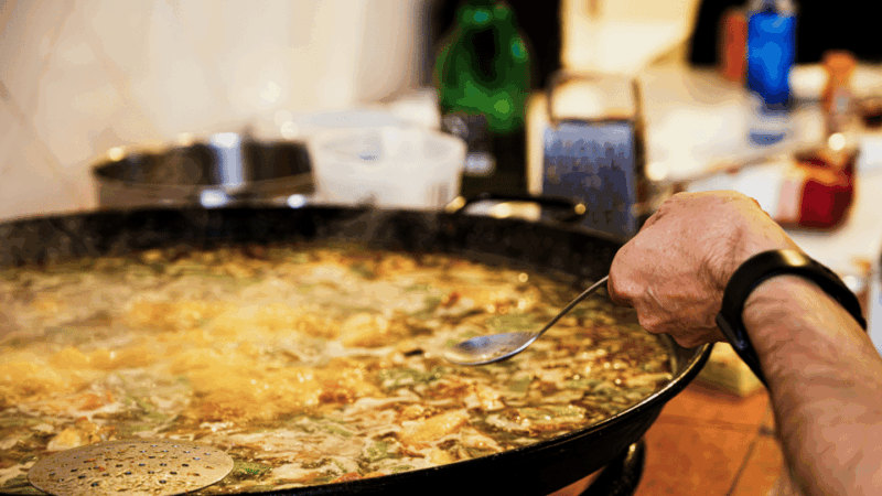 valencia-cook-your-paella-in-russafa