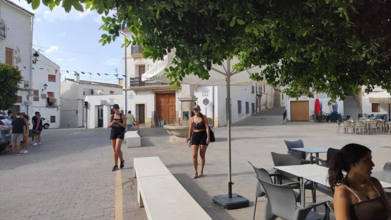 Valencia: Day trip to Chulilla + hike and kayak tour on the lake - Introduction: Discovering Chulilla — a Spanish Hidden Gem