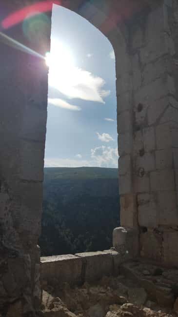 Valencia: Day trip to Chulilla + hike and kayak tour on the lake - Authentic Experiences and Tips from Reviewers