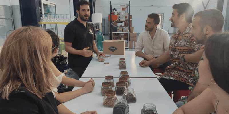 valencia-distillery-visit-and-gin-tasting-in-benifla