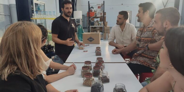 valencia-distillery-visit-and-gin-tasting-in-benifla