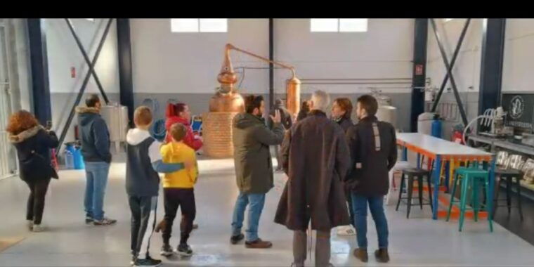 valencia-distillery-visit-and-gin-tasting-in-benifla