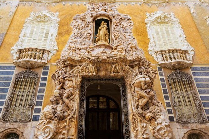 valencia-exploration-game-and-city-tour-on-your-phone