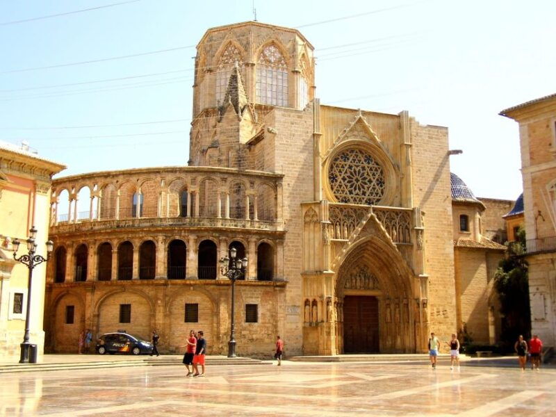 valencia-express-walk-with-a-local-in-60-minutes