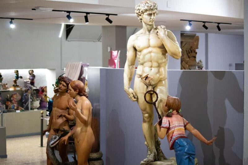 Valencia: Fallas theme tour with creative workshop - Who Will Love This Tour?  