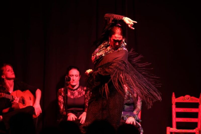 valencia-flamenco-show-at-ca-revolta-theater