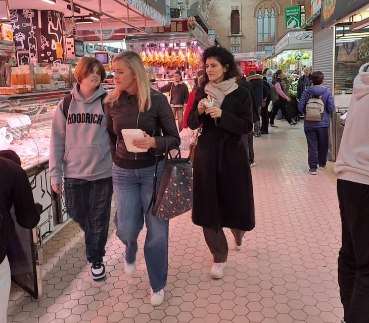 valencia-food-tour-with-tapas-drinks-with-a-local-2