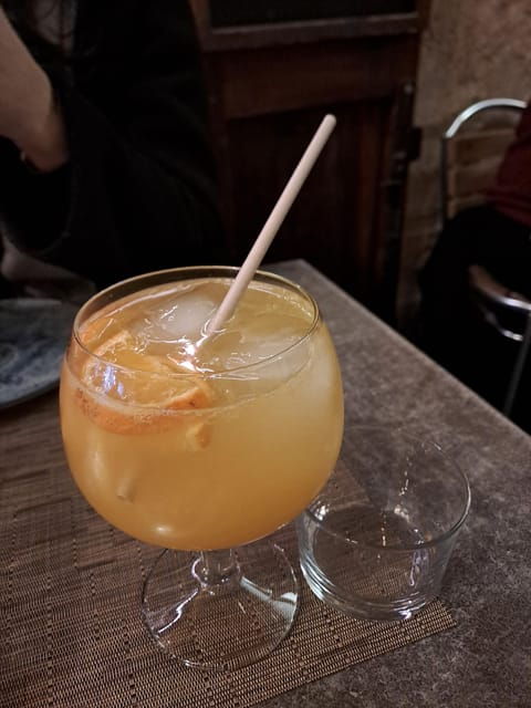valencia-food-tour-with-tapas-drinks-with-a-local-2