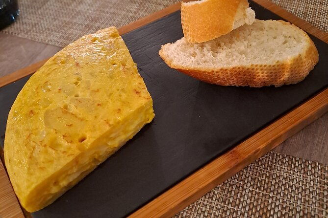 valencia-food-tour-with-tapas-drinks-with-a-local