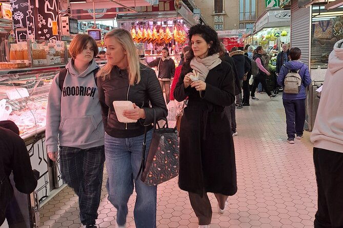 valencia-food-tour-with-tapas-drinks-with-a-local