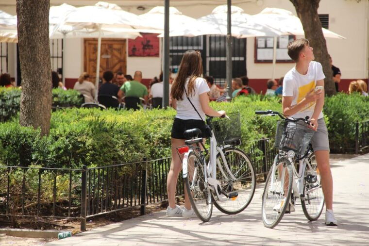 valencia-grand-city-bike-tour-on-bicycle-e-bike-or-e-step