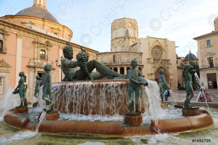valencia-group-walking-tour