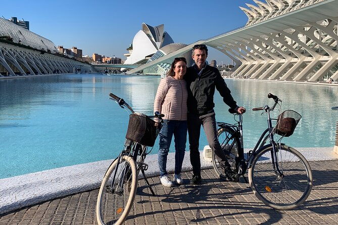 valencia-guided-bike-or-e-bike-tour-in-small-group