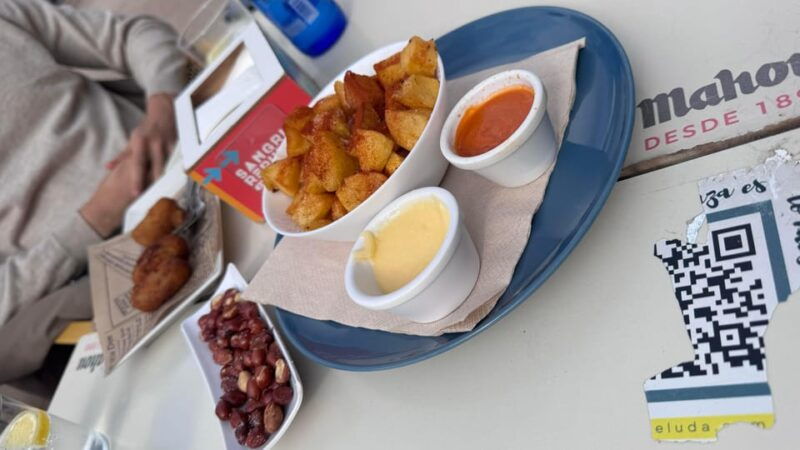 valencia-guided-private-bike-tour-with-tapas-and-drinks