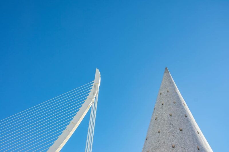 valencia-guided-tour-in-convertible