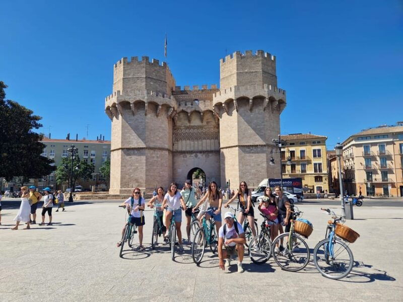 valencia-highlights-city-tour-by-bike-with-local-guide