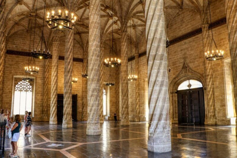 valencia-highlights-half-day-private-tour-with-local-tasting