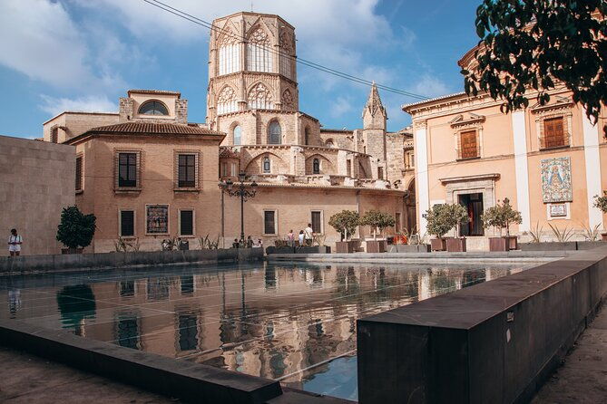 valencia-in-full-on-bicycle