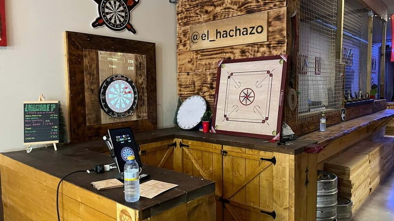 Valencia: Interactive Darts Game with Drinks - Key Points