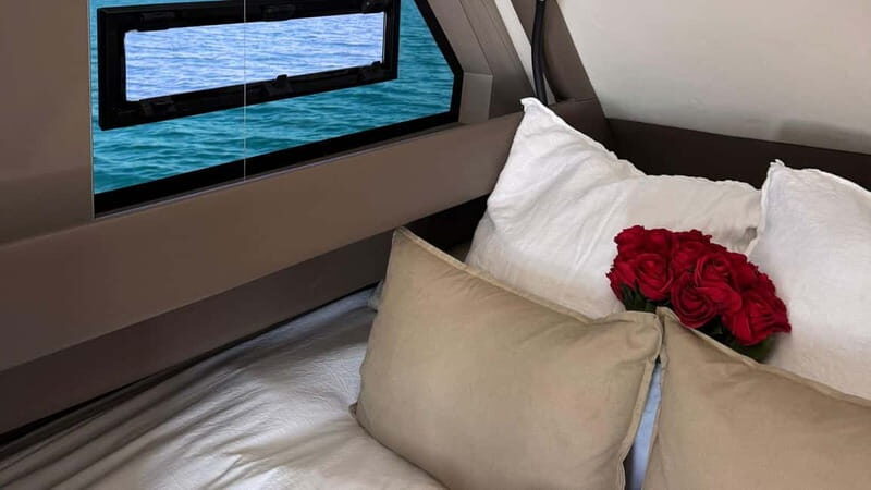 Valencia: Luxury boat ride with captain, drinks, and private bathroom - What makes this boat ride stand out?