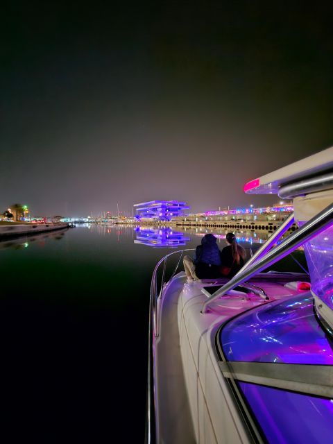 valencia-night-cruise-with-free-drink