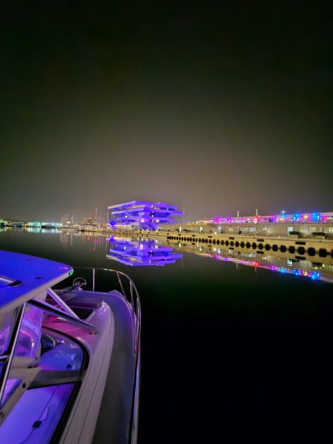 valencia-night-cruise-with-free-drink
