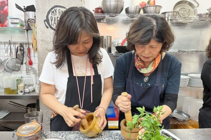 valencia-paella-workshop-tapas-and-ruzafa-market-visit